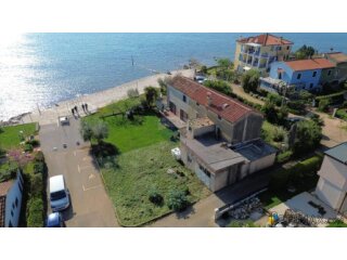 Istra, Novigrad, okolica, unikatna autohtona istarska kuća s