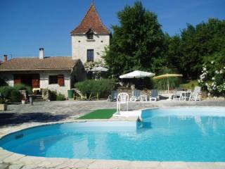 Pretty House with Guest Cottage and Pool