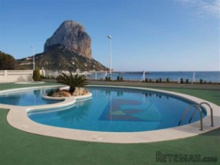 Atractivo apartamento situado en primera linea de playa en..