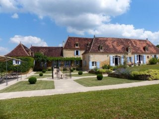 Very Large Manor With 65 Hectares