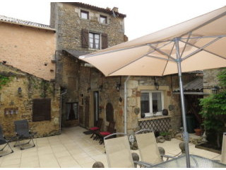 Character townhouse - beautifully..
