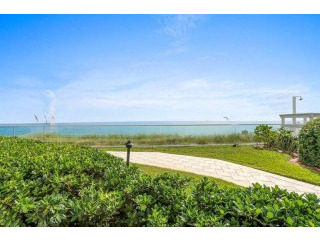 2 bedroom Residence For Sale: Singer..
