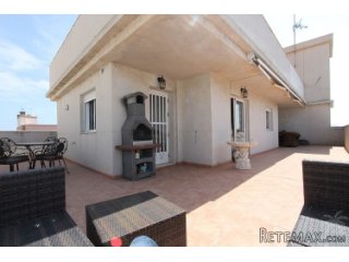 Beautiful penthouse located in the center of Torrevieja..