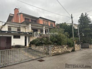 Dramalj, 111.55m2, 3-sobni s parkingom i pogledom
