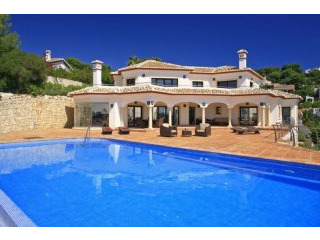 Luxury Villa with panoramic views in..