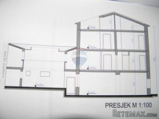 Kuća sa poslovnim prostorom u centru Pule
