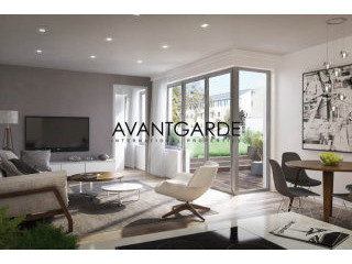 Modern apartment between city center..