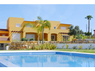 Detached house T4