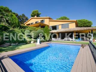 Tuscan Style in Barcelona Coast