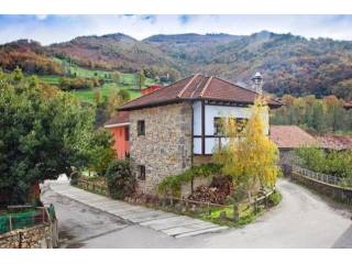 Hotel/guest House For Sale