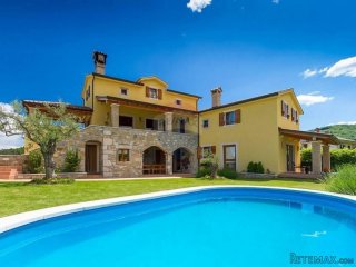 PAZIN-GRDOSELO - VILLA SA BAZENOM