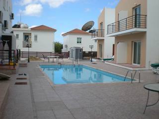 Two bedroom townhouses for rent, Peyia..