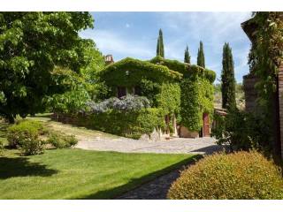 4 bedroom House For Sale: Orvieto..