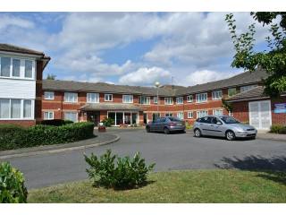 Roman Court, Borough Green £125,000