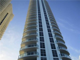 18683 Collins Ave, Unit 2006, Sunny..
