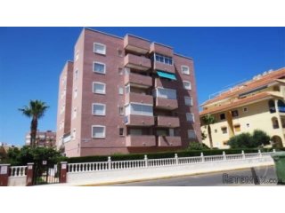 Beautiful penthouse located between the Laguna de La Mata..