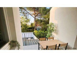Istra, Novigrad, jednosoban stan s galerijom 200 m od mora