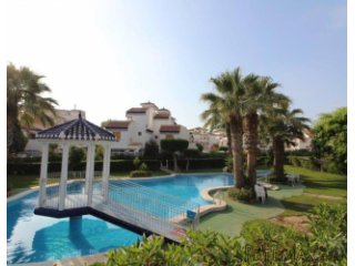 Beautiful apartment with spacious balcony and stunning..