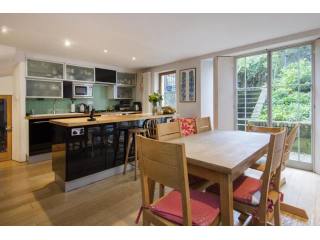 Parkholme Road, E8