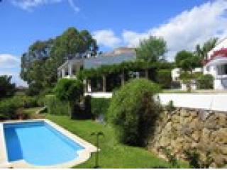 6 Bedrooms - Villa - Malaga - For Sale