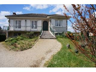 Maison habitable avec jardin proche..