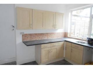 2 Bed House To Let
