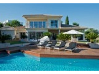 5 Bedrooms - Villa - Malaga - For Sale