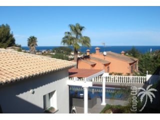 Luxury villa on one level, located in a quiet area of..