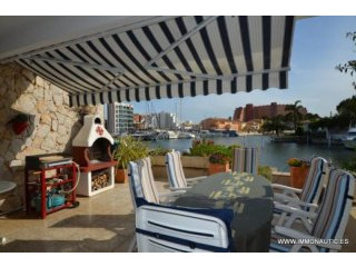 ROSES SANTA MARGARIDA: House on the..
