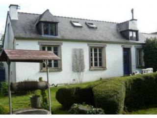 House with Views of the Chateau
