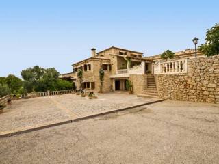 Great country estate with outstanding..