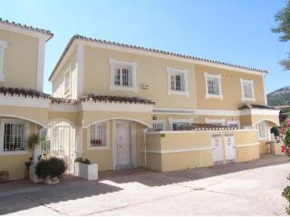 2 Bed Town House for sale in Mijas