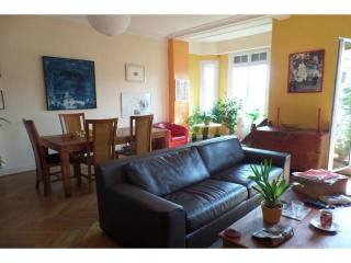 Bright and sunny top floor one bed