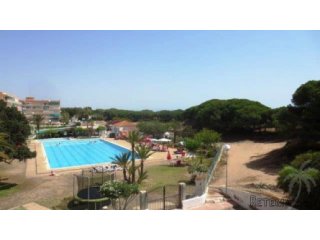 Very sunny apartment on the 2nd floor with southern..