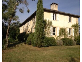 Timeless romantic manor house in superb..