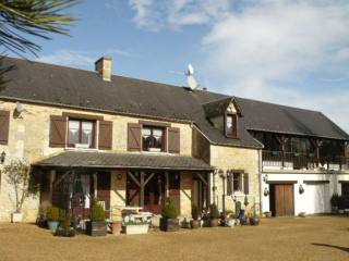 Spacious House with 1.6 Hectares