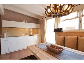 2 bedroom Apartment For Sale: Strada..