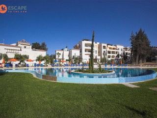 Luxury Apartment, Hesperides Gardens..