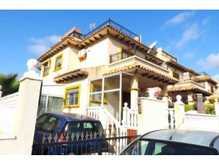 3 Bedroom 2 Bathroom Townhouse In La..