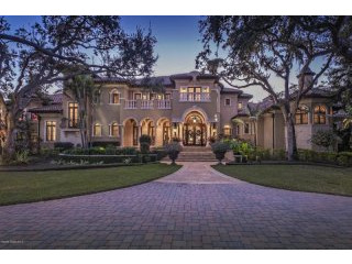 5 bedroom Detached House For Sale: 6585..