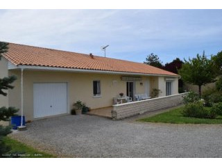 Detached 3 Bedroom Bungalow  In Ruffec