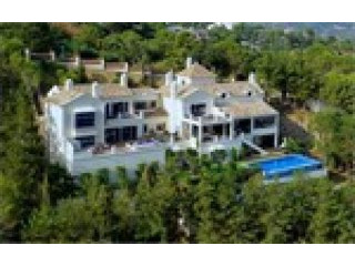 4 Bedrooms - Villa - Malaga - For Sale
