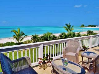 Apartment/townhouse - Sitting on top of..