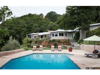 4 Bedrooms - Property - CA - For Sale