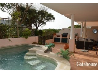 2 Beds Apartment For Sale In Vale do..