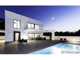 Modern villa complex consisting of only 6 houses within..