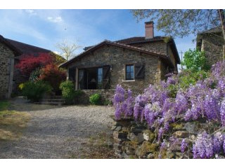 Nicely Renovated Country House