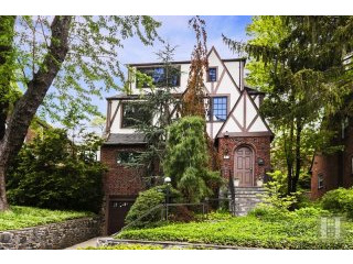 4 bedroom House For Sale: 5041..