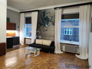 Povijesni stan u Jurišićevoj, 112 m² + terasa, lift