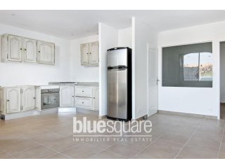 Refurbished apartment in the centre of..